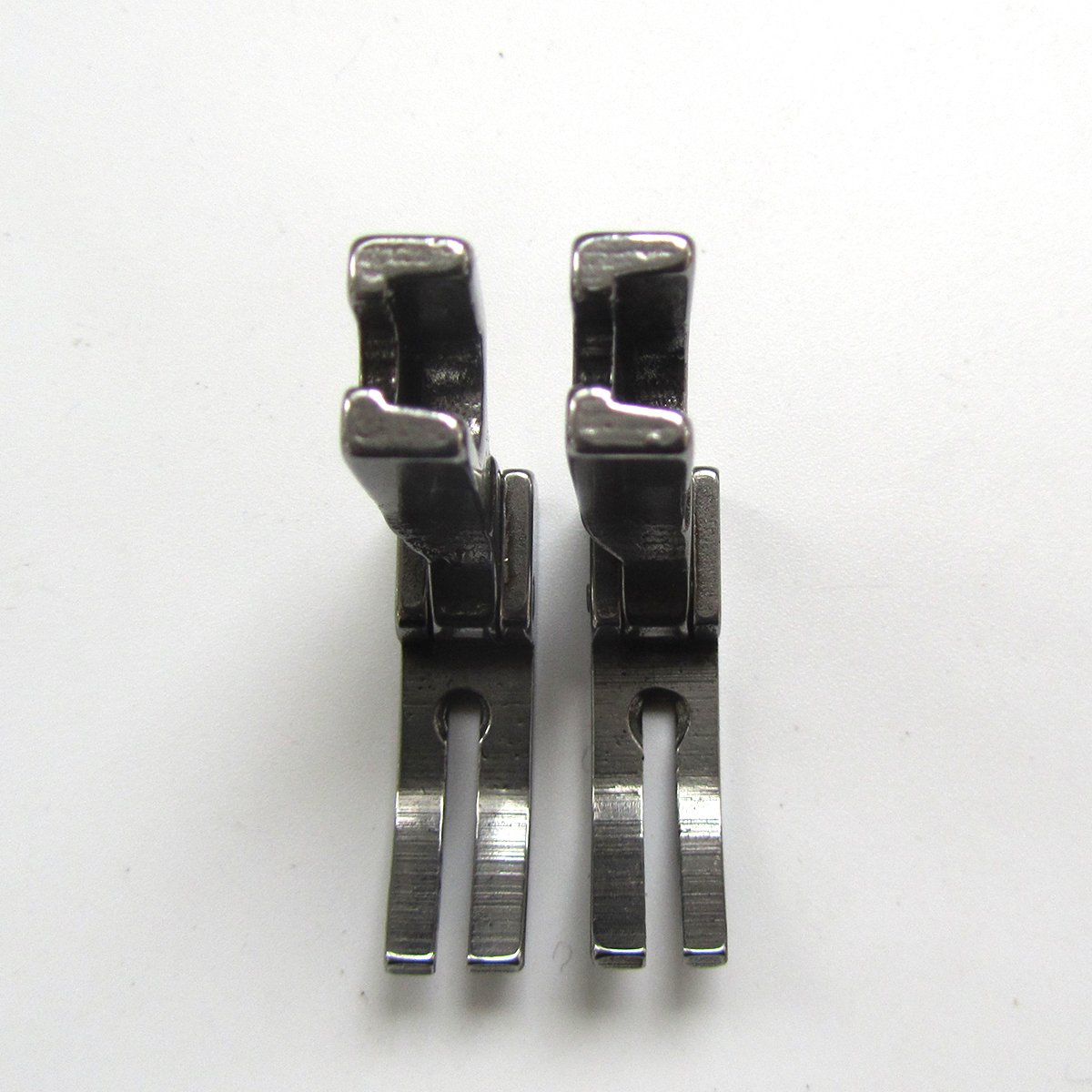 KUNPENG - High Shank Double Toe Medium Hinged Zipper Foot #121946